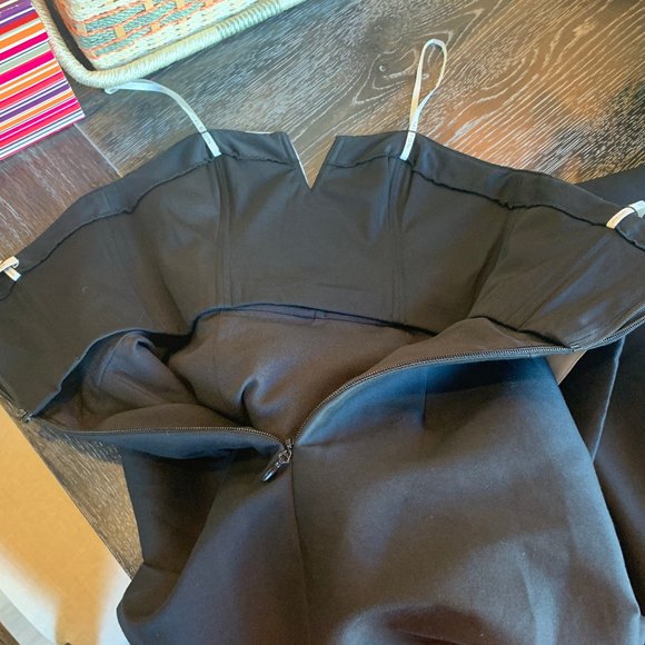 Halston Heritage Strapless Structured Gown NWT - Picture 8 of 13